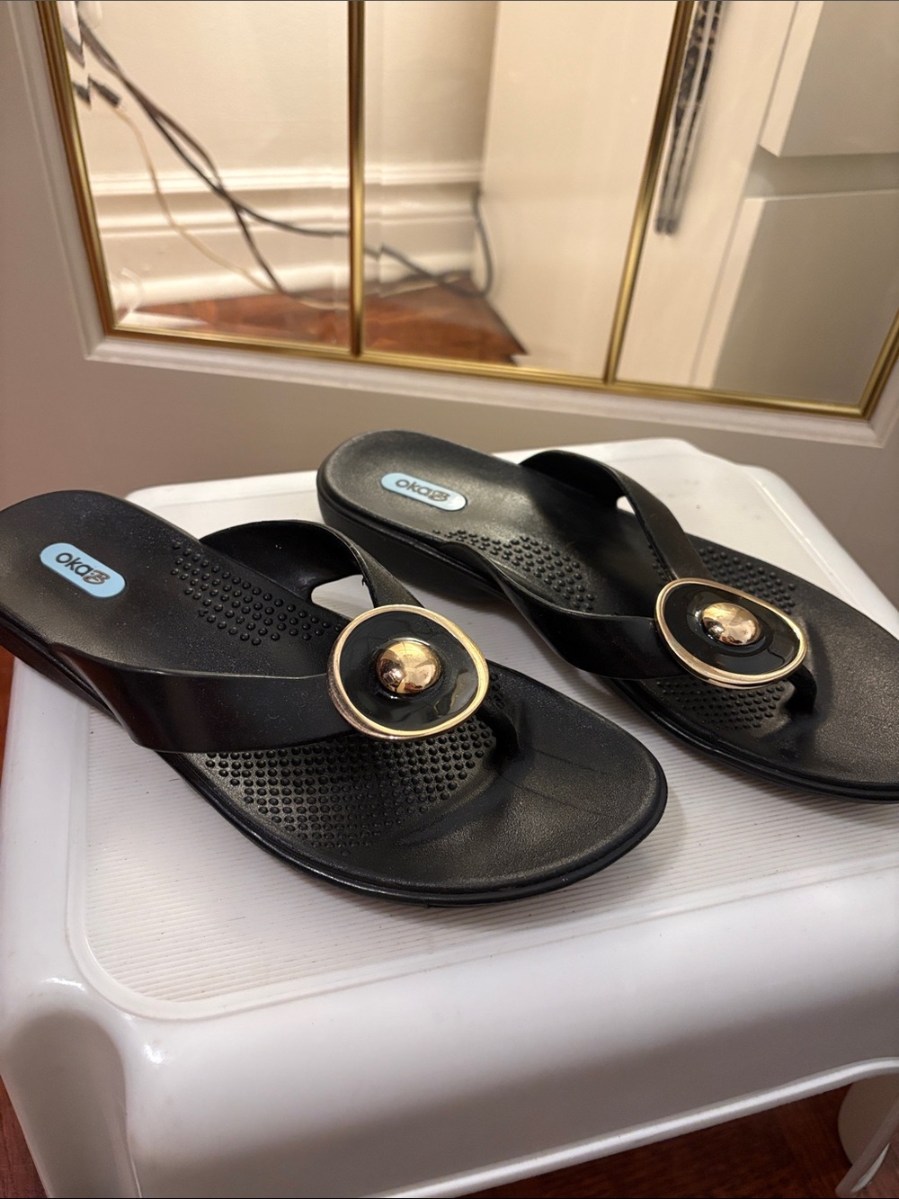 Stylish 90s Versace-inspired flip flops size 8